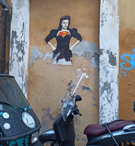 Murales a Roma, Anna Magnani superwoman