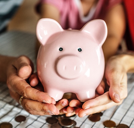 Piggy bank - Picture source by rawpixel at unsplash